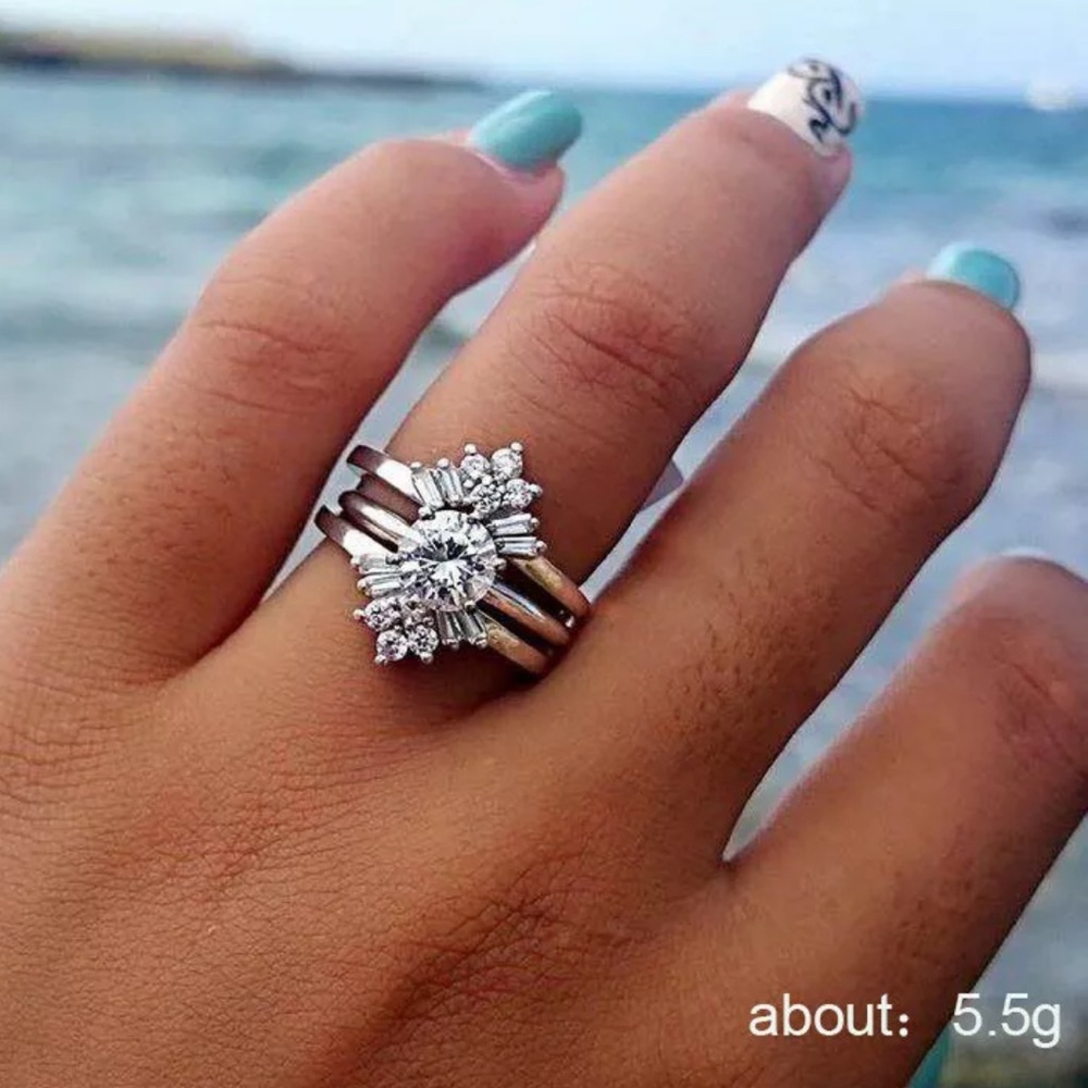 New Sunburst Solitaire Sterling Silver .42ct Cubi - Picture 2 of 2